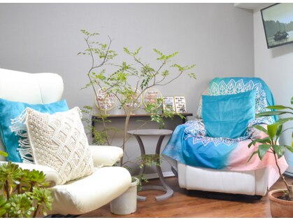 下北沢ネイル＆アイラッシュ IDOL（アイドル）店舗内装写真